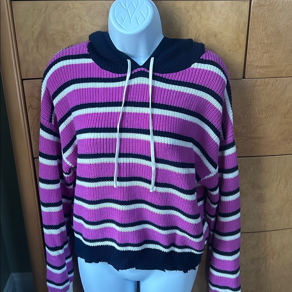 525 America Purple and Blue Hooded Sweater NWOT